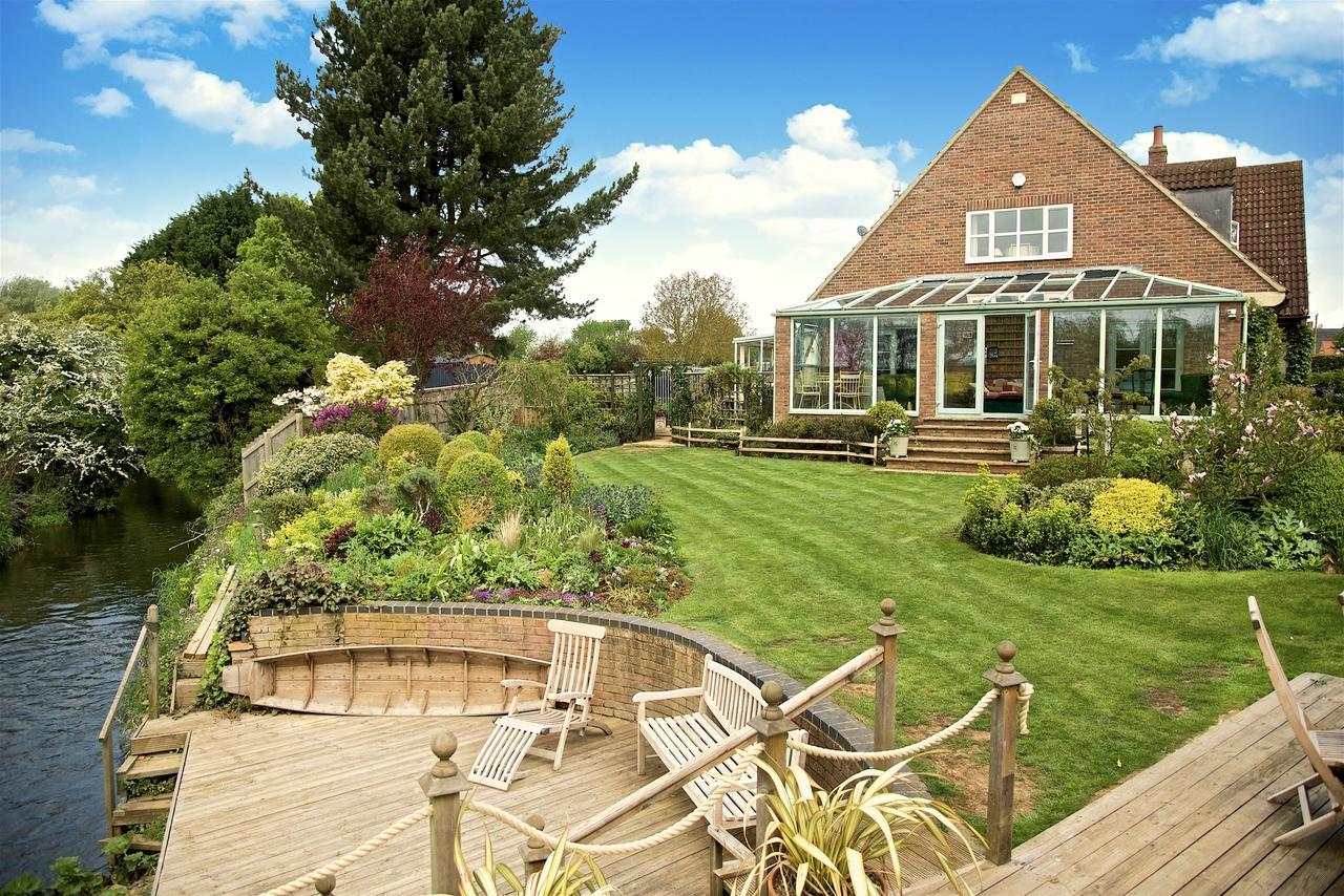 Bridge Cottage Bed And Breakfast Peterborough Extérieur photo