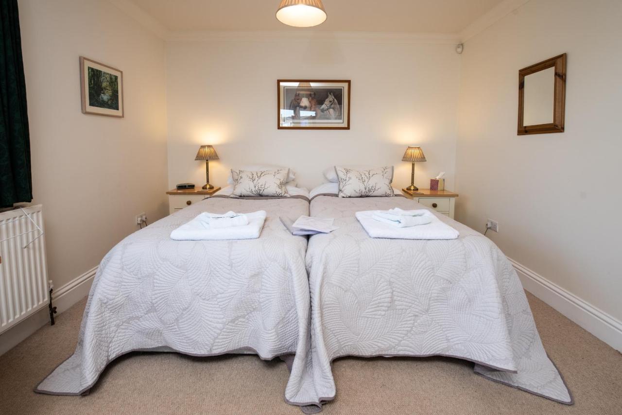 Bridge Cottage Bed And Breakfast Peterborough Extérieur photo