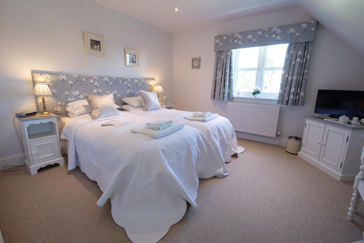 Bridge Cottage Bed And Breakfast Peterborough Extérieur photo