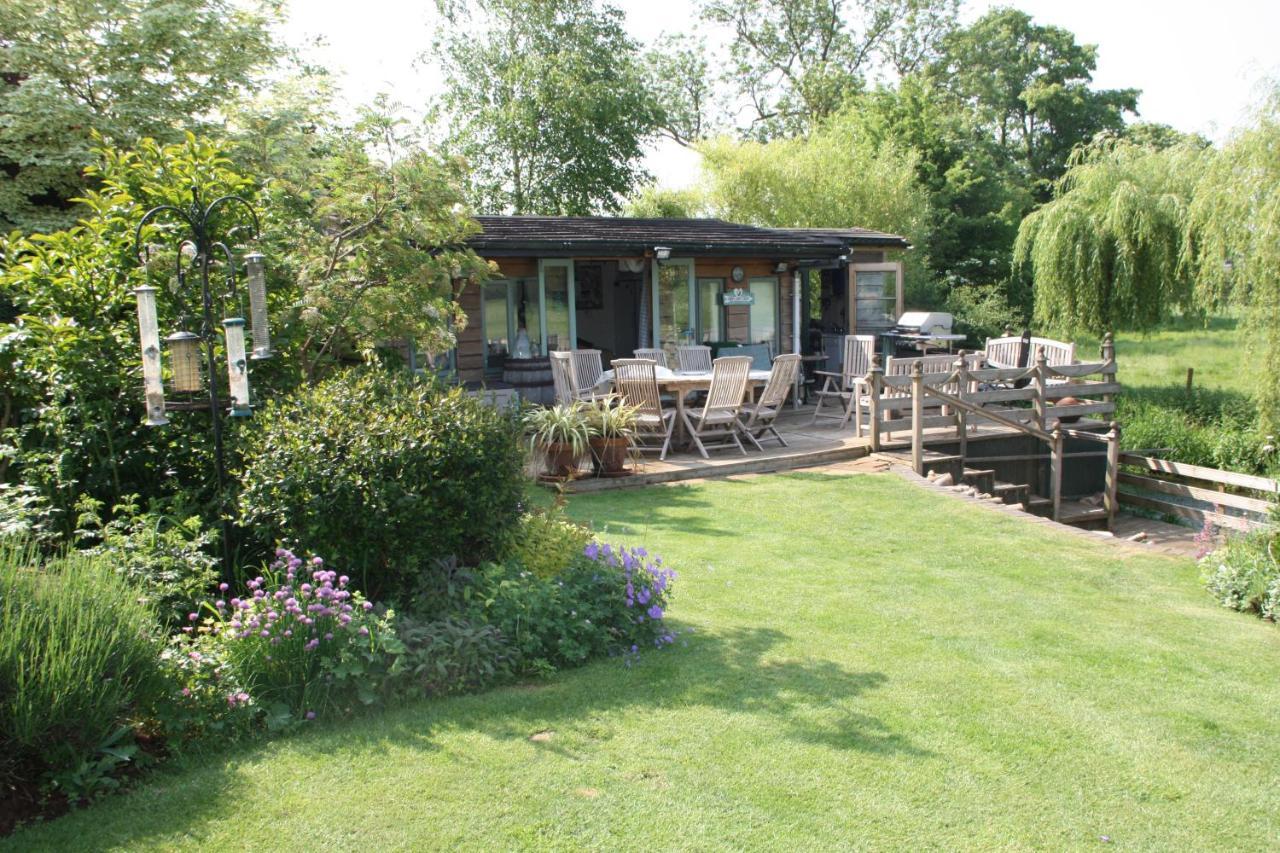Bridge Cottage Bed And Breakfast Peterborough Extérieur photo